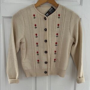 Eisbar cream wool knit cardigan with red tulips